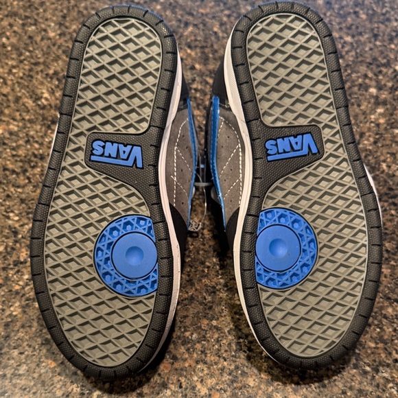 NWT Vintage Skink Mid Vans Kids' Black, Blue, and Gray Checkered Sneakers - Picture 5 of 5